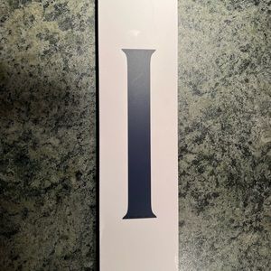 45mm Storm Blue Solo
Loop - Size 9, never used